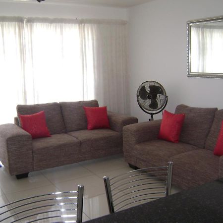 North Beach Durban Apartments Экстерьер фото