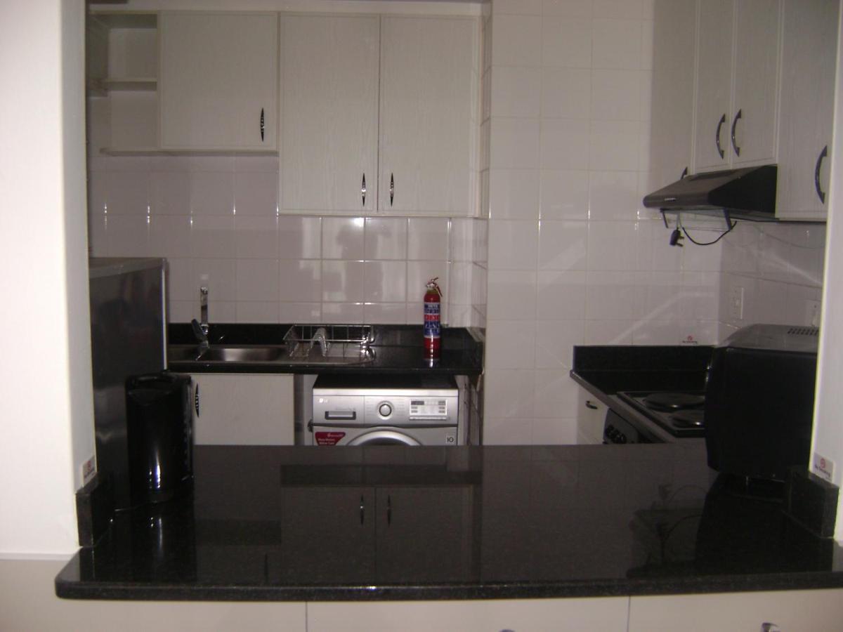 North Beach Durban Apartments Экстерьер фото