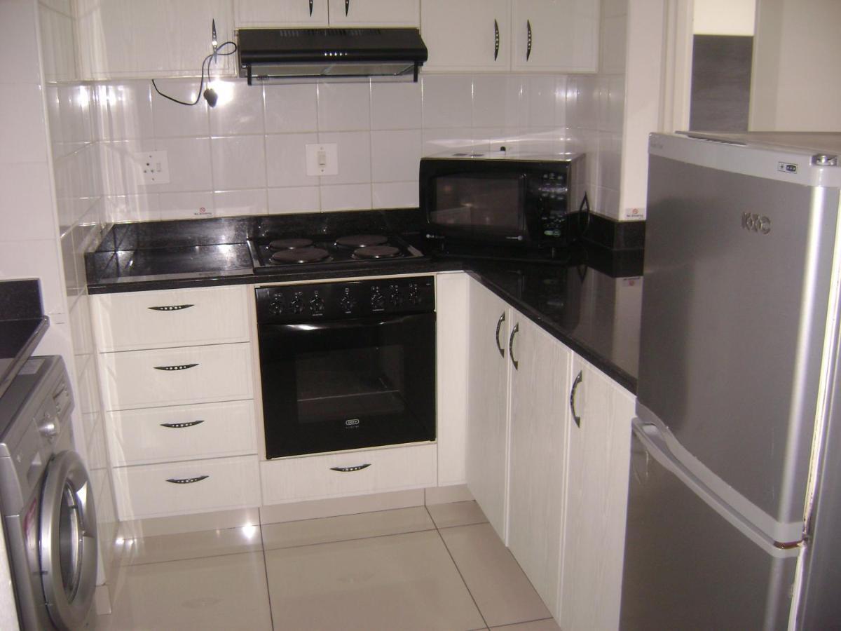 North Beach Durban Apartments Экстерьер фото