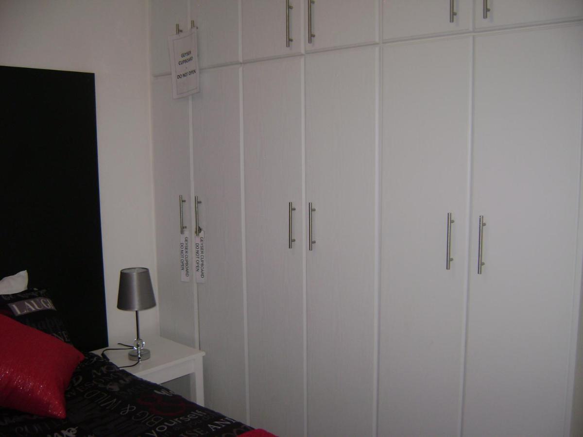 North Beach Durban Apartments Экстерьер фото