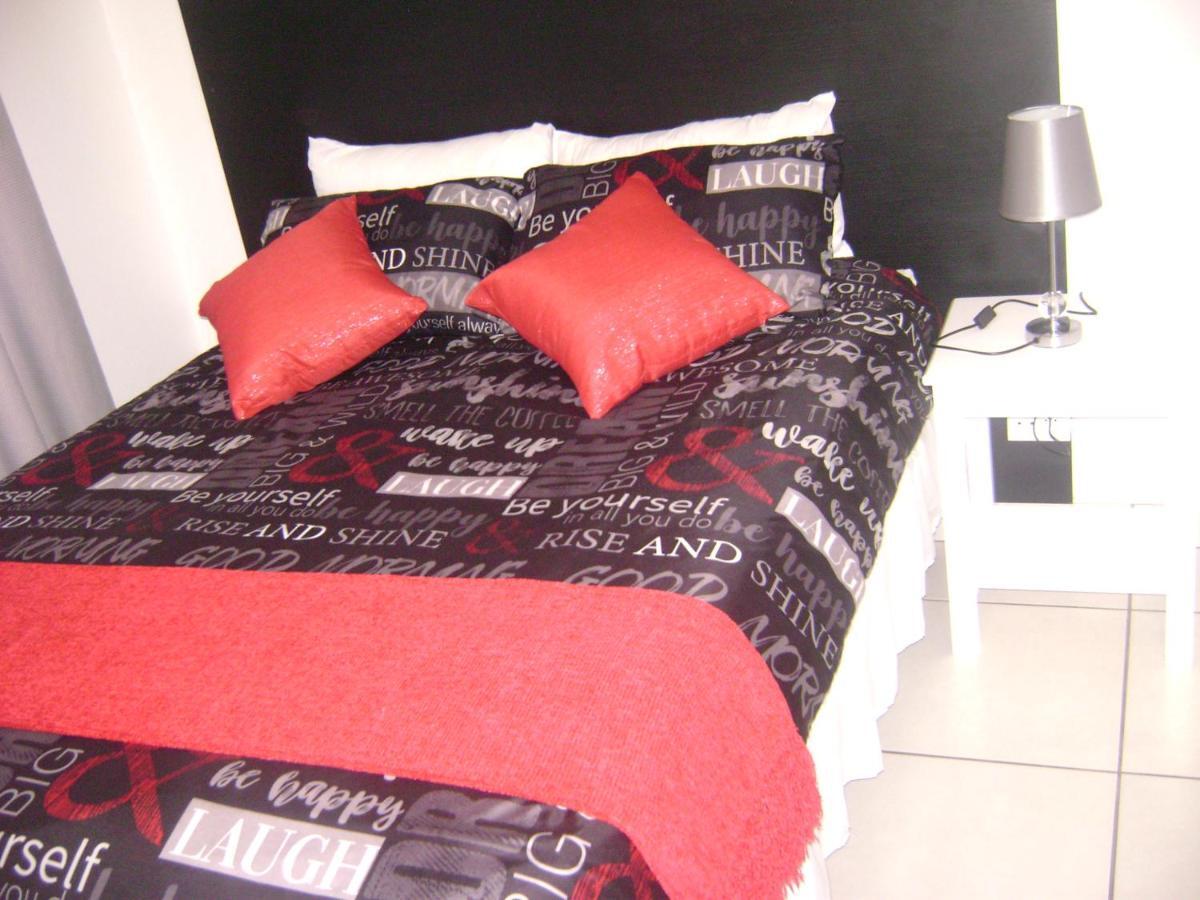 North Beach Durban Apartments Экстерьер фото